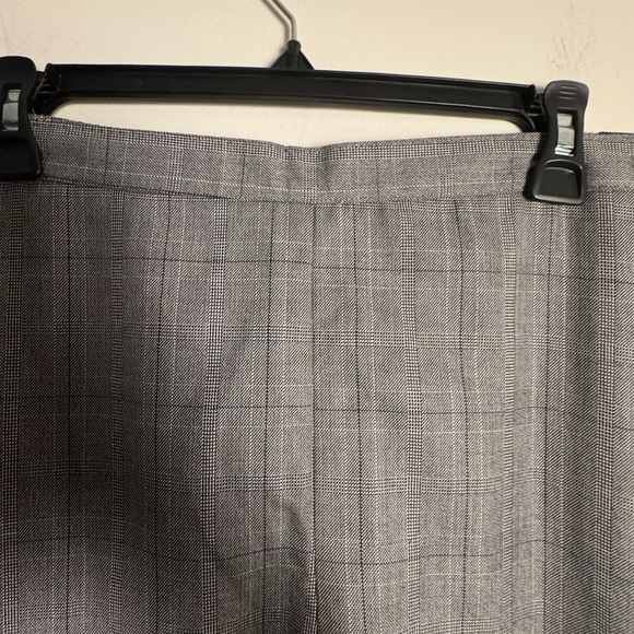 Alfred Dunner Gray Trousers with Elastic Waistband NWT 18P - Picture 5 of 9